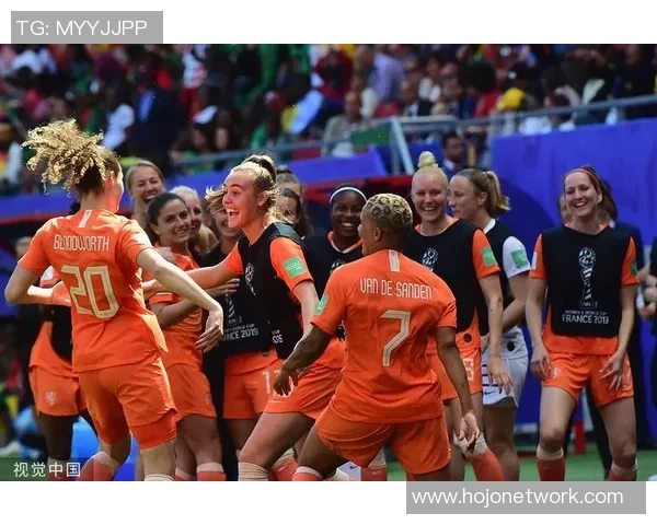 荷兰与加拿大足球对决最新战术分析与赛前预测