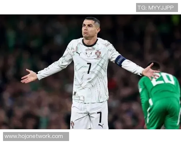 C罗应该感到羞耻！葡媒稀有开炮：他犯了错，最起码该抱歉